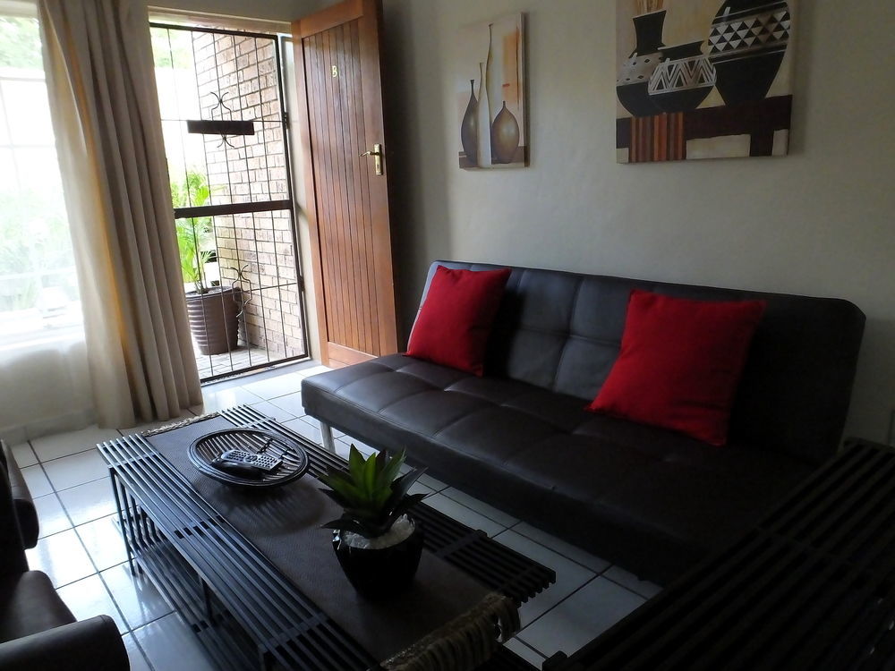 Sunshine Self Catering Apartment Mbombela Bagian luar foto